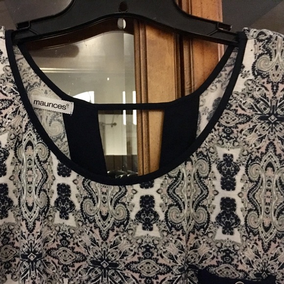 Maurice’s Size 3 Super Cute Top! ♥️♥️ - Picture 2 of 5